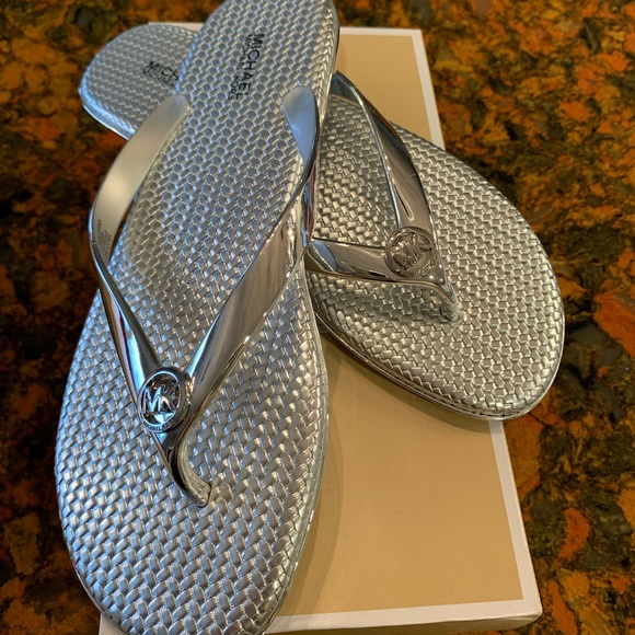 Michael Kors Shoes - Michael Kors jet set jelly flip flops